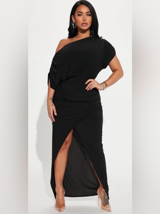 Fashion Nova Dresses & Skirts - Fashion Nova Black One-Shoulder Ruched Maxi Dress